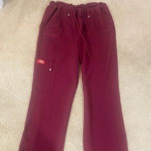 Scrub top- maroon- size small- dickies